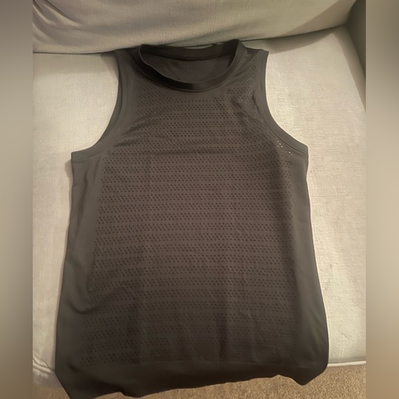 Lululemon Breeze By Muscle Tank II
Black / Black size 4 - Picture 5 of 7